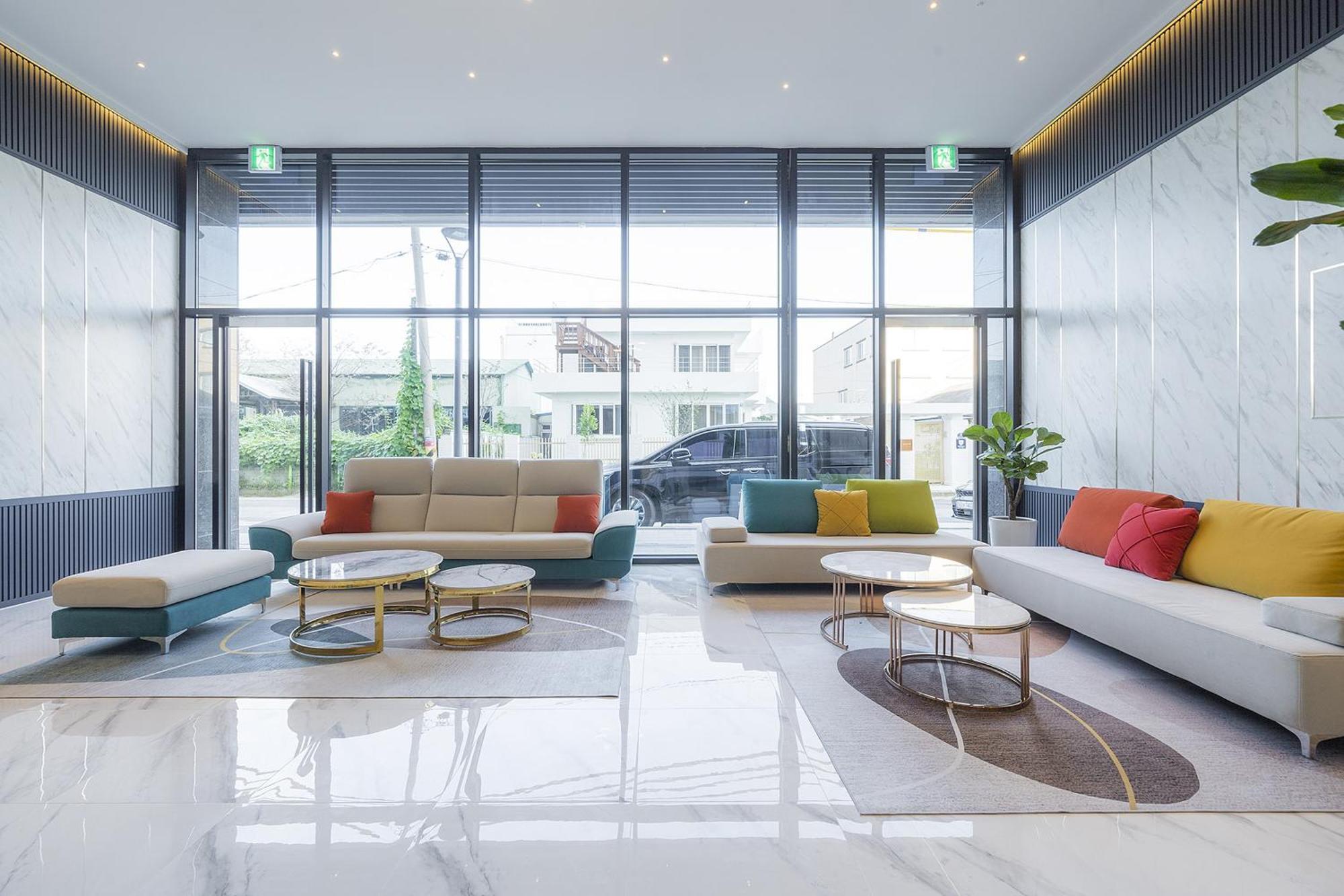 Gangneung Chonpines Ocean Suites Hotel Exterior foto